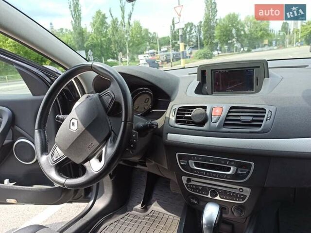 Черный Рено Меган, объемом двигателя 1.5 л и пробегом 275 тыс. км за 6400 $, фото 20 на Automoto.ua