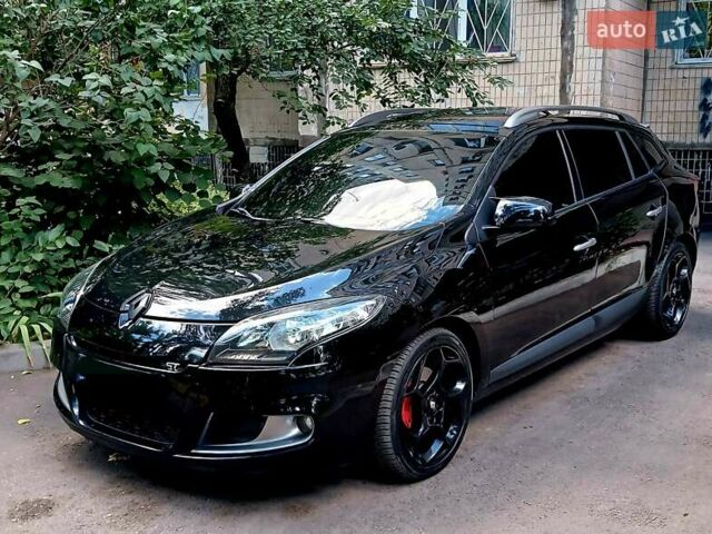 Черный Рено Меган, объемом двигателя 2 л и пробегом 223 тыс. км за 8900 $, фото 8 на Automoto.ua