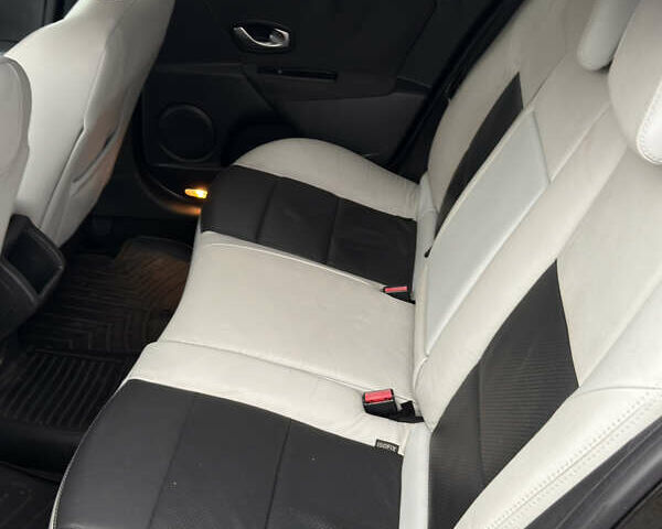 Черный Рено Меган, объемом двигателя 1.46 л и пробегом 345 тыс. км за 6500 $, фото 12 на Automoto.ua