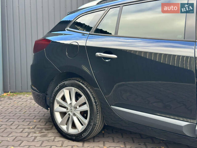 Черный Рено Меган, объемом двигателя 2 л и пробегом 245 тыс. км за 8499 $, фото 11 на Automoto.ua