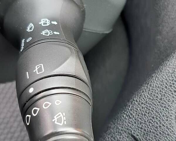 Черный Рено Меган, объемом двигателя 1.46 л и пробегом 249 тыс. км за 7650 $, фото 80 на Automoto.ua