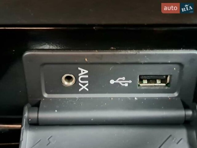 Черный Рено Меган, объемом двигателя 1.46 л и пробегом 249 тыс. км за 7650 $, фото 92 на Automoto.ua