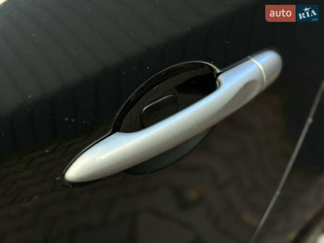 Черный Рено Меган, объемом двигателя 2 л и пробегом 245 тыс. км за 8499 $, фото 22 на Automoto.ua