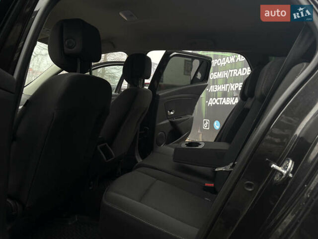 Черный Рено Меган, объемом двигателя 1.6 л и пробегом 285 тыс. км за 7300 $, фото 12 на Automoto.ua