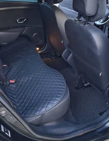 Чорний Рено Меган, об'ємом двигуна 1.46 л та пробігом 321 тис. км за 6999 $, фото 22 на Automoto.ua