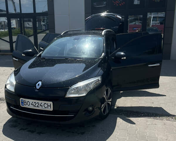 Чорний Рено Меган, об'ємом двигуна 1.46 л та пробігом 284 тис. км за 7500 $, фото 2 на Automoto.ua