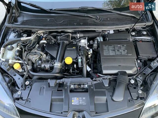 Черный Рено Меган, объемом двигателя 1.46 л и пробегом 262 тыс. км за 7000 $, фото 29 на Automoto.ua