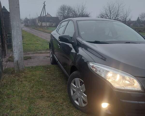 Черный Рено Меган, объемом двигателя 1.46 л и пробегом 257 тыс. км за 5800 $, фото 1 на Automoto.ua