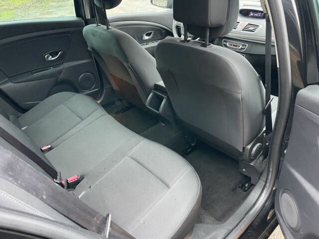 Черный Рено Меган, объемом двигателя 1.5 л и пробегом 224 тыс. км за 7300 $, фото 6 на Automoto.ua