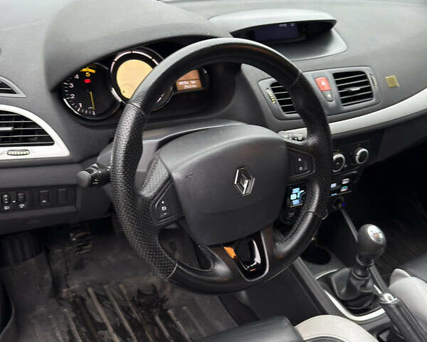 Черный Рено Меган, объемом двигателя 1.46 л и пробегом 345 тыс. км за 6500 $, фото 10 на Automoto.ua