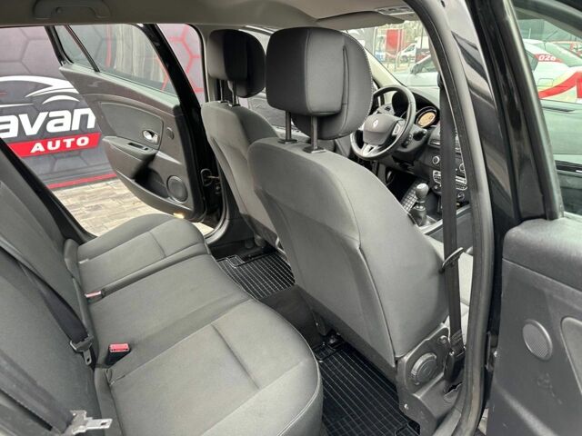 Черный Рено Меган, объемом двигателя 1.5 л и пробегом 213 тыс. км за 9200 $, фото 10 на Automoto.ua