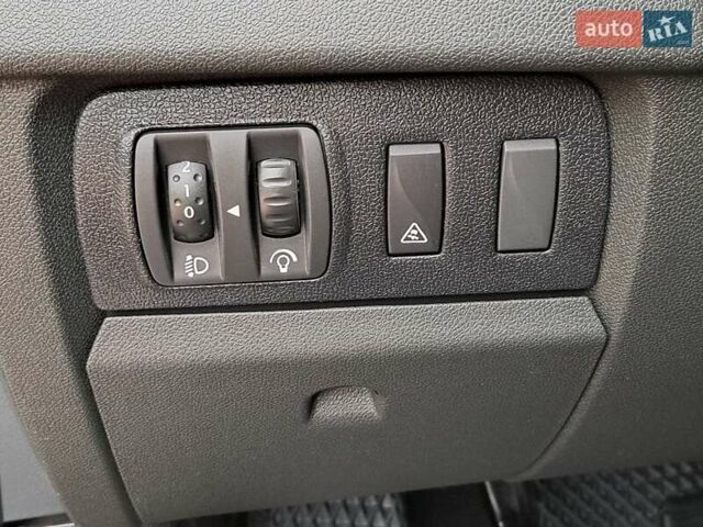 Черный Рено Меган, объемом двигателя 1.46 л и пробегом 249 тыс. км за 7650 $, фото 82 на Automoto.ua