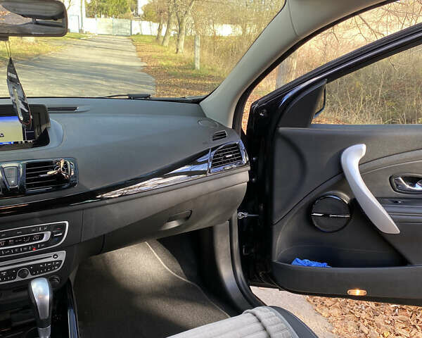 Чорний Рено Меган, об'ємом двигуна 1.46 л та пробігом 266 тис. км за 8200 $, фото 37 на Automoto.ua