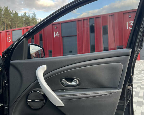 Черный Рено Меган, объемом двигателя 1.46 л и пробегом 219 тыс. км за 6990 $, фото 35 на Automoto.ua