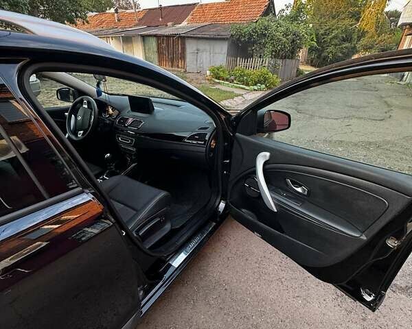 Черный Рено Меган, объемом двигателя 1.4 л и пробегом 170 тыс. км за 7150 $, фото 12 на Automoto.ua