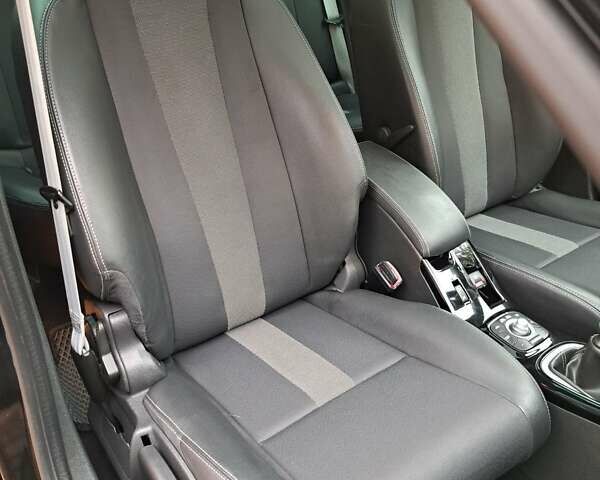 Черный Рено Меган, объемом двигателя 1.46 л и пробегом 249 тыс. км за 7650 $, фото 156 на Automoto.ua