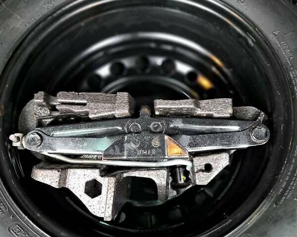 Черный Рено Меган, объемом двигателя 1.46 л и пробегом 249 тыс. км за 7650 $, фото 136 на Automoto.ua