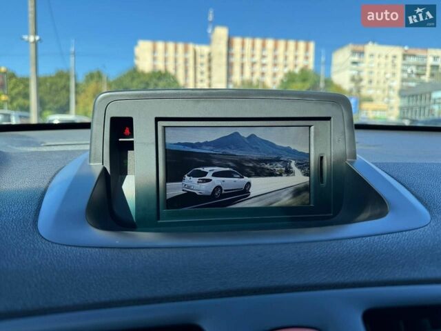 Чорний Рено Меган, об'ємом двигуна 1.46 л та пробігом 307 тис. км за 6800 $, фото 11 на Automoto.ua