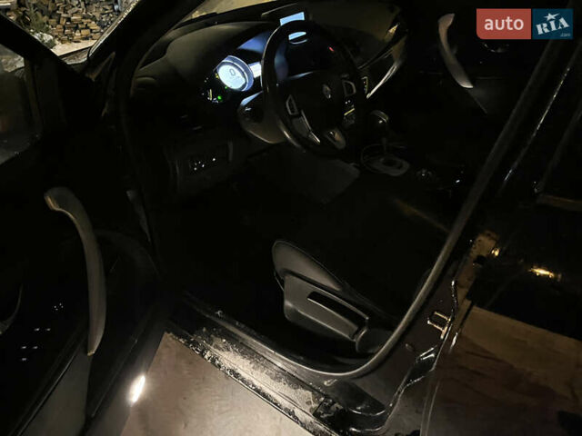 Чорний Рено Меган, об'ємом двигуна 1.46 л та пробігом 290 тис. км за 7200 $, фото 37 на Automoto.ua