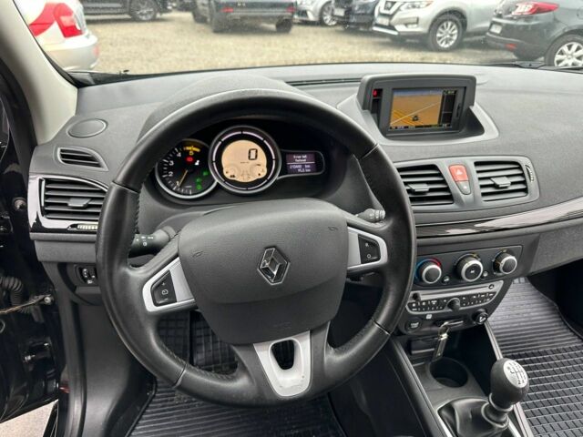 Черный Рено Меган, объемом двигателя 1.5 л и пробегом 213 тыс. км за 9200 $, фото 14 на Automoto.ua