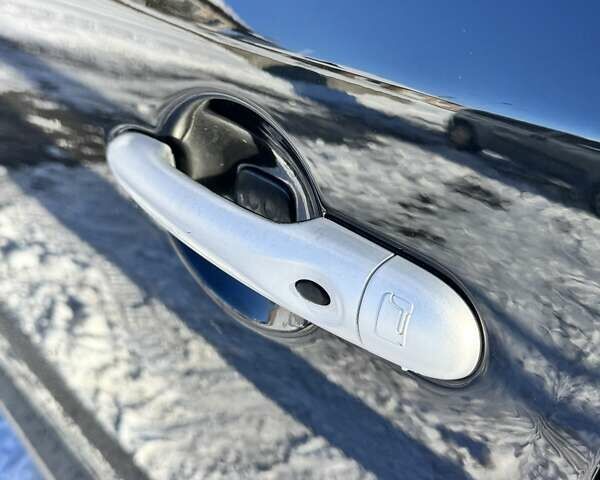 Чорний Рено Меган, об'ємом двигуна 1.6 л та пробігом 213 тис. км за 7500 $, фото 18 на Automoto.ua