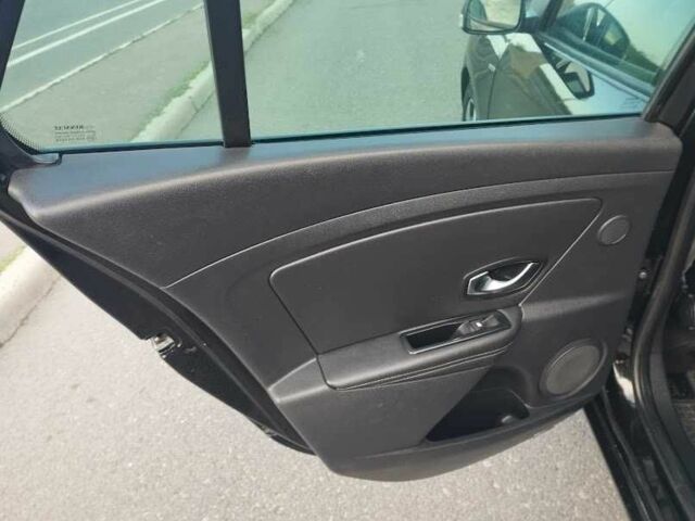 Черный Рено Меган, объемом двигателя 1.5 л и пробегом 366 тыс. км за 6900 $, фото 17 на Automoto.ua