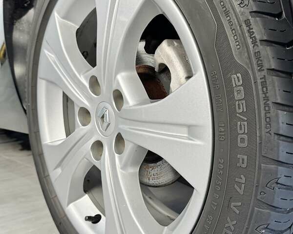 Чорний Рено Меган, об'ємом двигуна 1.6 л та пробігом 213 тис. км за 7500 $, фото 19 на Automoto.ua