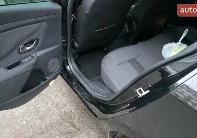 Черный Рено Меган, объемом двигателя 1.6 л и пробегом 212 тыс. км за 8500 $, фото 24 на Automoto.ua