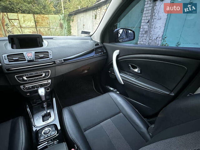 Черный Рено Меган, объемом двигателя 1.46 л и пробегом 232 тыс. км за 7700 $, фото 23 на Automoto.ua