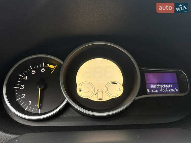 Черный Рено Меган, объемом двигателя 1.6 л и пробегом 285 тыс. км за 7300 $, фото 26 на Automoto.ua