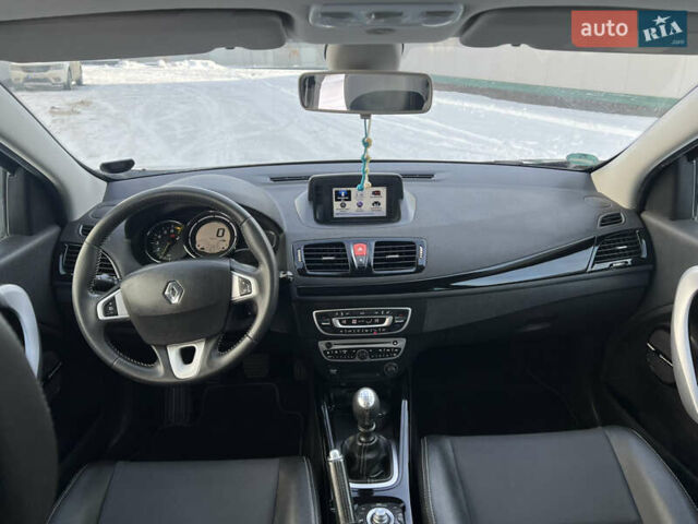 Черный Рено Меган, объемом двигателя 0 л и пробегом 209 тыс. км за 7000 $, фото 46 на Automoto.ua
