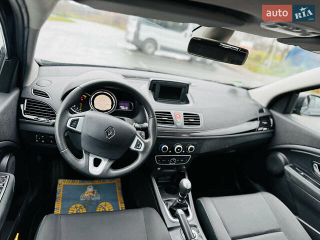 Чорний Рено Меган, об'ємом двигуна 1.6 л та пробігом 149 тис. км за 6999 $, фото 33 на Automoto.ua