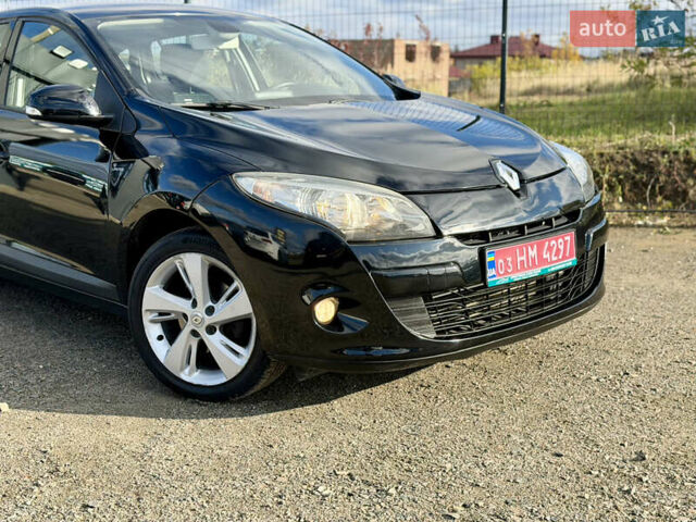 Черный Рено Меган, объемом двигателя 1.5 л и пробегом 204 тыс. км за 7950 $, фото 1 на Automoto.ua