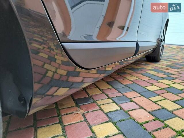 Черный Рено Меган, объемом двигателя 1.46 л и пробегом 249 тыс. км за 7650 $, фото 41 на Automoto.ua