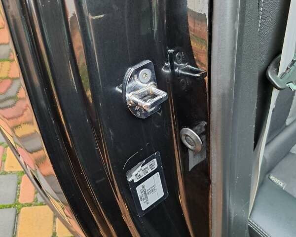 Черный Рено Меган, объемом двигателя 1.46 л и пробегом 249 тыс. км за 7650 $, фото 142 на Automoto.ua