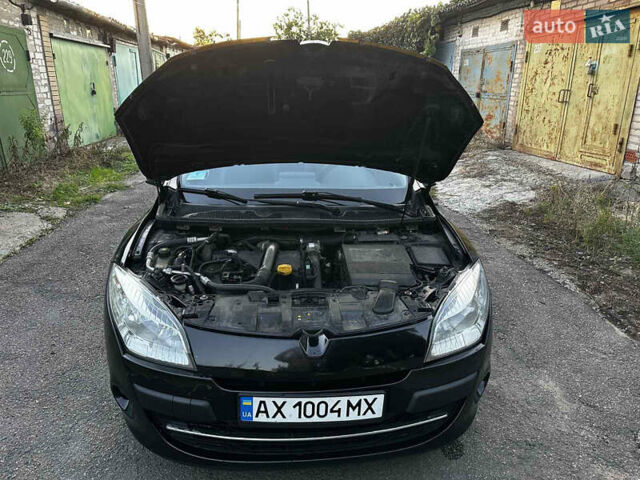 Черный Рено Меган, объемом двигателя 1.46 л и пробегом 232 тыс. км за 7700 $, фото 28 на Automoto.ua