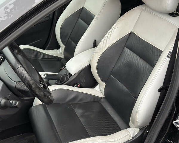 Черный Рено Меган, объемом двигателя 1.46 л и пробегом 345 тыс. км за 6500 $, фото 11 на Automoto.ua