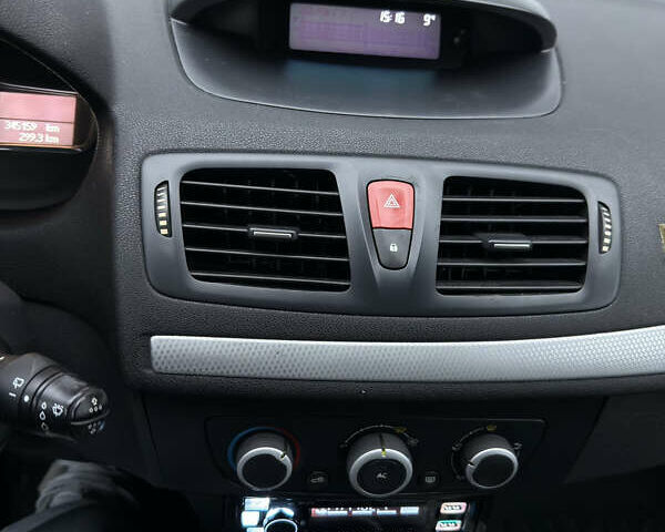 Черный Рено Меган, объемом двигателя 1.46 л и пробегом 345 тыс. км за 6500 $, фото 22 на Automoto.ua