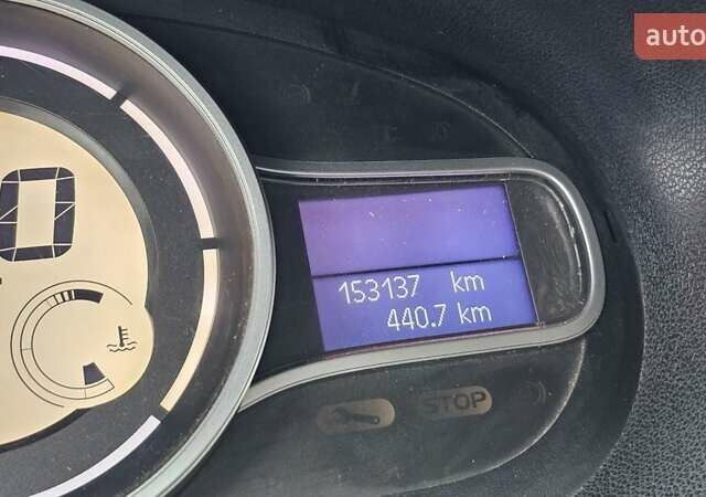 Рено Меган 2011 в Ивано-Франковске на Automoto.ua Черный Рено Меган, объемом двигателя 1.5 л и пробегом 153 тыс. км за 6900 $, фото 2 на Automoto.ua
