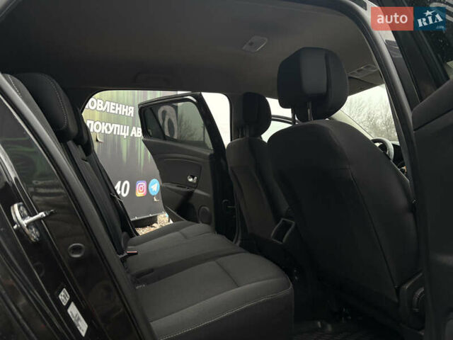 Черный Рено Меган, объемом двигателя 1.6 л и пробегом 285 тыс. км за 7300 $, фото 16 на Automoto.ua