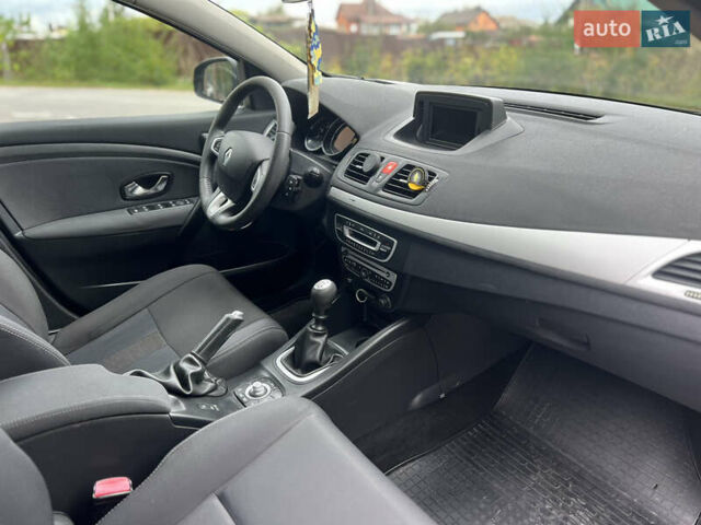 Черный Рено Меган, объемом двигателя 1.46 л и пробегом 267 тыс. км за 7200 $, фото 32 на Automoto.ua