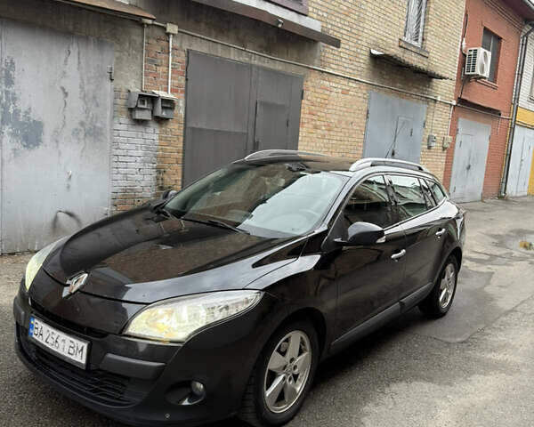 Рено Меган 2011 в Киеве на Automoto.ua Черный Рено Меган, объемом двигателя 1.46 л и пробегом 299 тыс. км за 6850 $, фото 5 на Automoto.ua