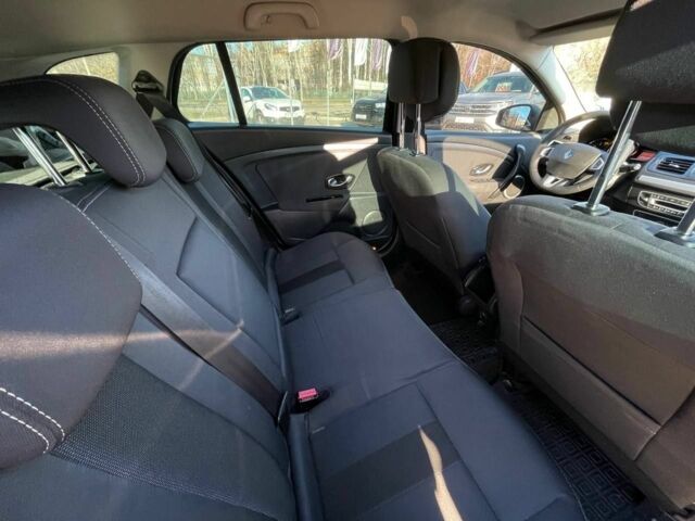 Чорний Рено Меган, об'ємом двигуна 1.9 л та пробігом 222 тис. км за 6999 $, фото 21 на Automoto.ua