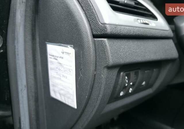 Черный Рено Меган, объемом двигателя 1.6 л и пробегом 212 тыс. км за 8500 $, фото 44 на Automoto.ua