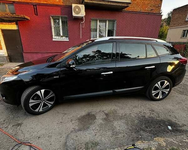 Черный Рено Меган, объемом двигателя 1.4 л и пробегом 170 тыс. км за 7150 $, фото 1 на Automoto.ua