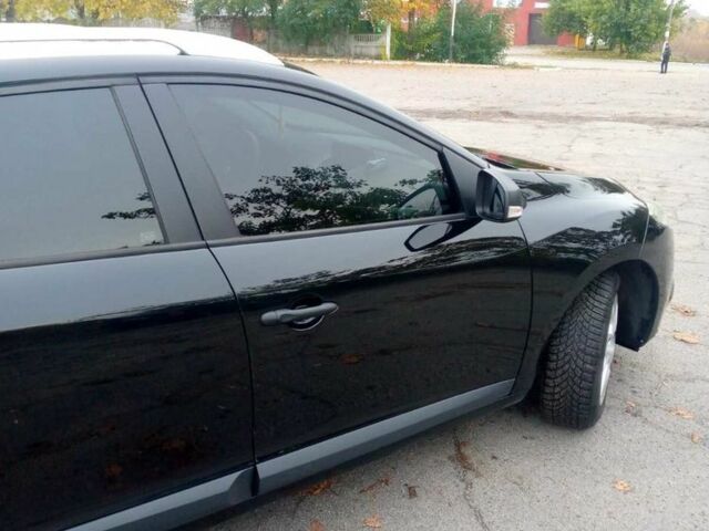 Черный Рено Меган, объемом двигателя 1.6 л и пробегом 220 тыс. км за 8300 $, фото 4 на Automoto.ua