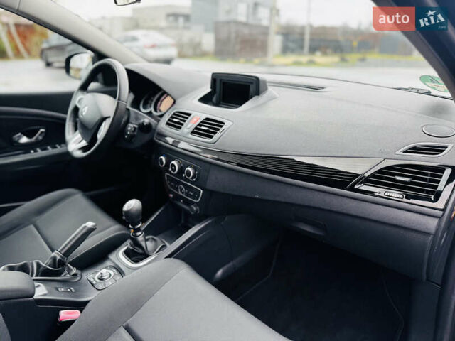 Чорний Рено Меган, об'ємом двигуна 1.6 л та пробігом 149 тис. км за 6999 $, фото 38 на Automoto.ua