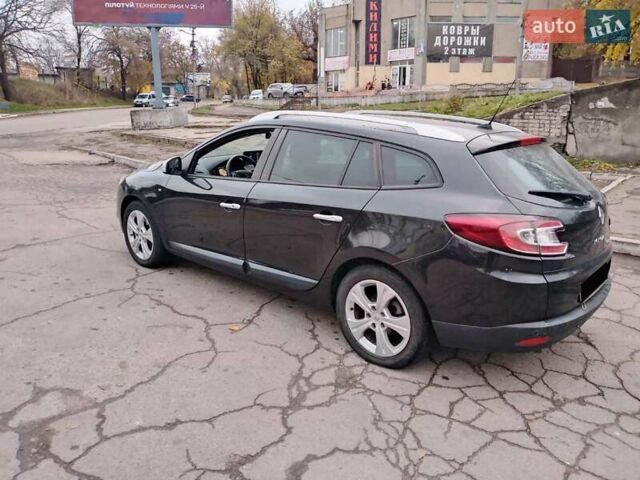 Черный Рено Меган, объемом двигателя 1.4 л и пробегом 225 тыс. км за 7500 $, фото 3 на Automoto.ua