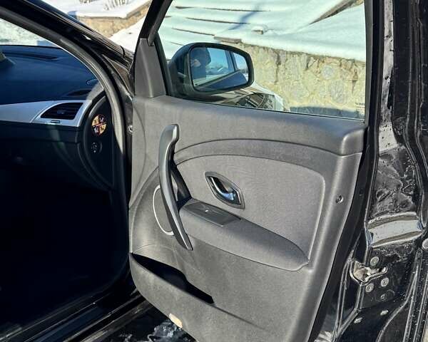 Чорний Рено Меган, об'ємом двигуна 1.6 л та пробігом 213 тис. км за 7500 $, фото 26 на Automoto.ua