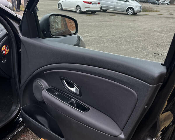 Черный Рено Меган, объемом двигателя 1.6 л и пробегом 219 тыс. км за 7450 $, фото 29 на Automoto.ua